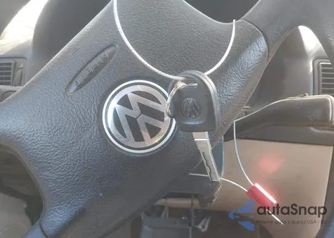 1999 Volkswagen Golf Gls z USA, uszkodzony, nr VIN WVWGA31J3XW684859